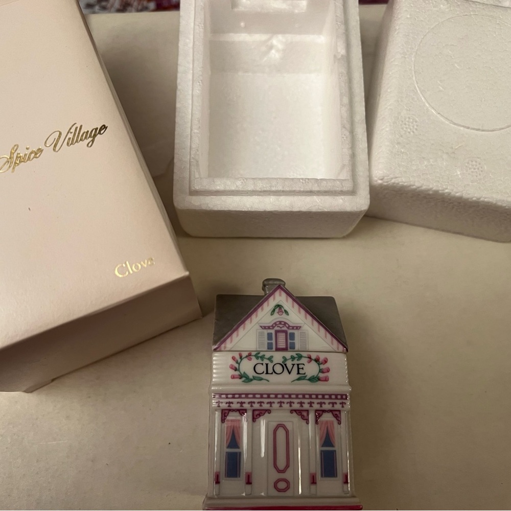 Lenox Spice Village **CLOVE** Jar & Lid - 1989